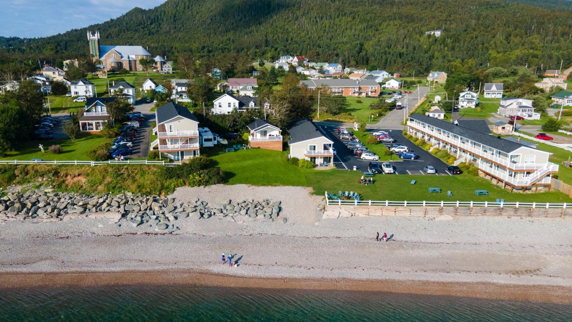 Hotel Les Trois Soeurs Perce Eksteriør billede
