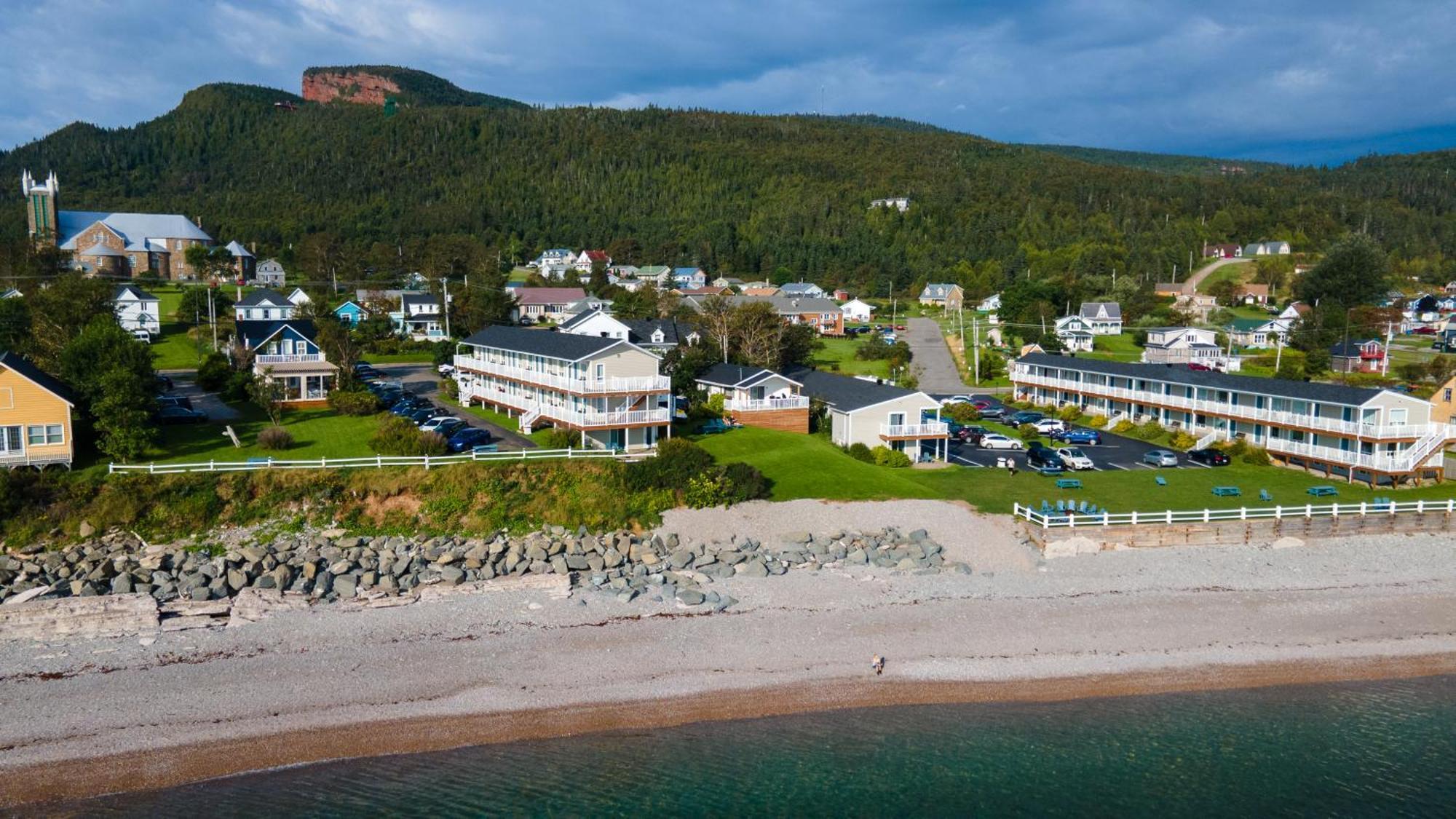 Hotel Les Trois Soeurs Perce Eksteriør billede